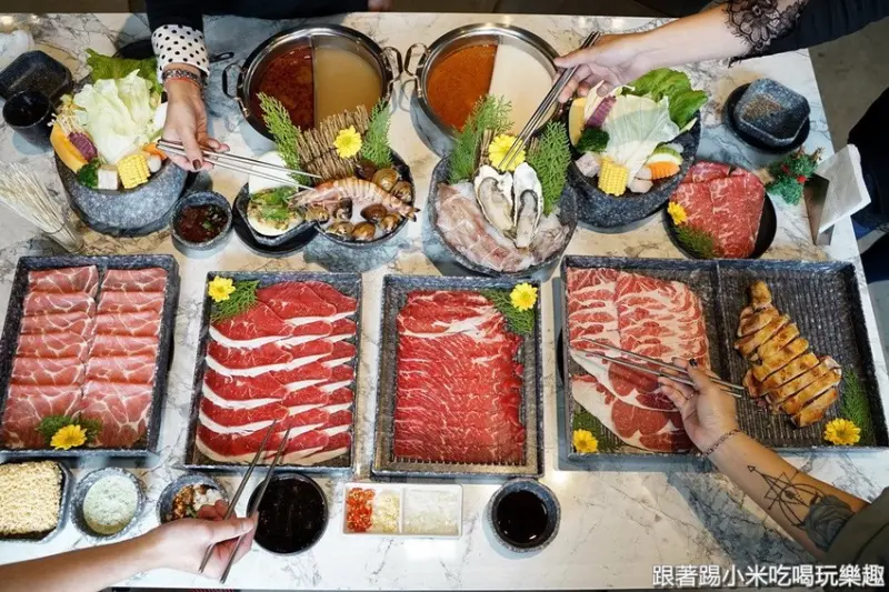 竹北月團圓火鍋|一個人也可以享受鴛鴦鍋好湯頭好肉品- 跟著踢小米吃喝玩樂趣