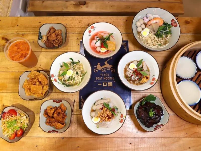 一口麵 Yi kou boat noodle：來自泰國的正宗泰國船麵.一口麵/全台唯一的泰國一口麵！不用飛泰國，台南就能吃到了!!!｜台南異國料理/泰國料理 - 進食的巨鼠