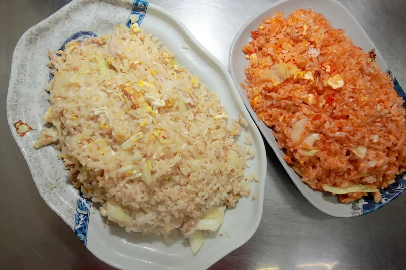 吃。高雄｜大社區。 獨特使用紹興酒當食材，餐點份量加大不加價，整體口感中規矩定價超值「旗山紹興炒飯」。