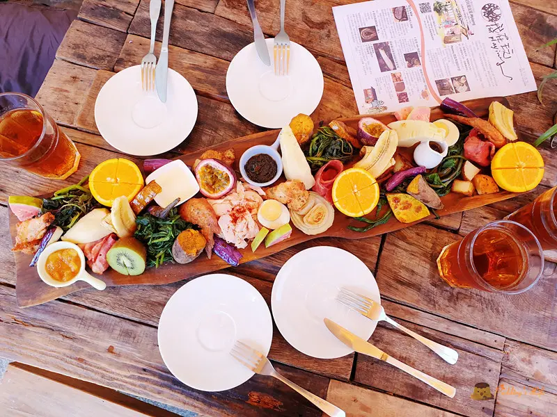 【台東美食】預約最美路邊攤《我在玩玩冰箱》東河打卡早午餐推薦(附菜單)