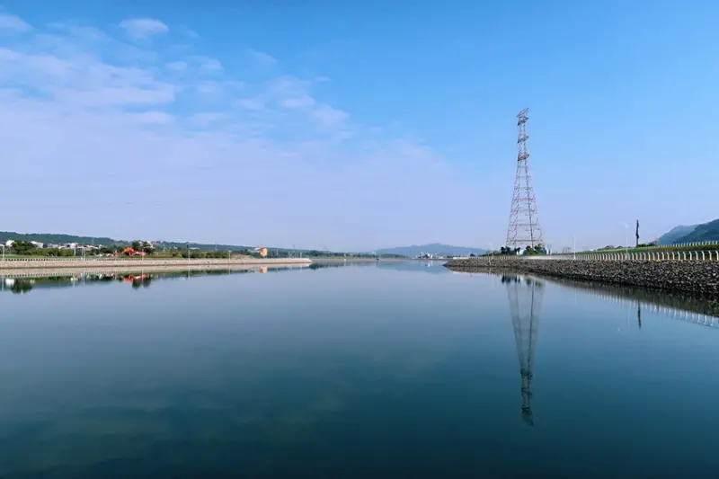 桃園旅遊景點/大溪中庄調節池景觀平台，限時開放遊客進入拍美照，你朝聖了嗎？ - Ann‧榜哥‧生活事務所