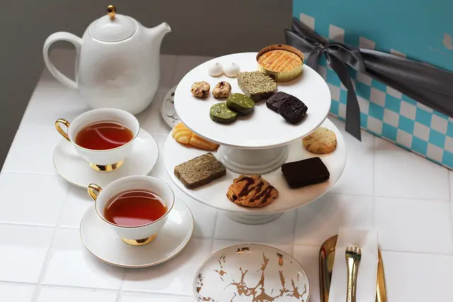 台中美食｜AMOUREUX純愛甜心暖法烘焙-精緻日法手工喜餅，高質感禮盒超吸睛