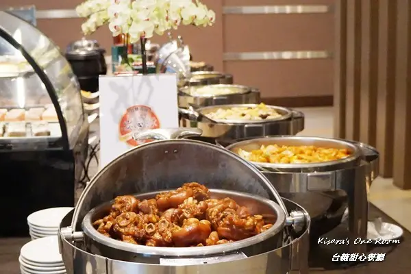 西門町美食．美味豬腳攻陷所有人的平價自助吃到飽──台糖甜心餐廳