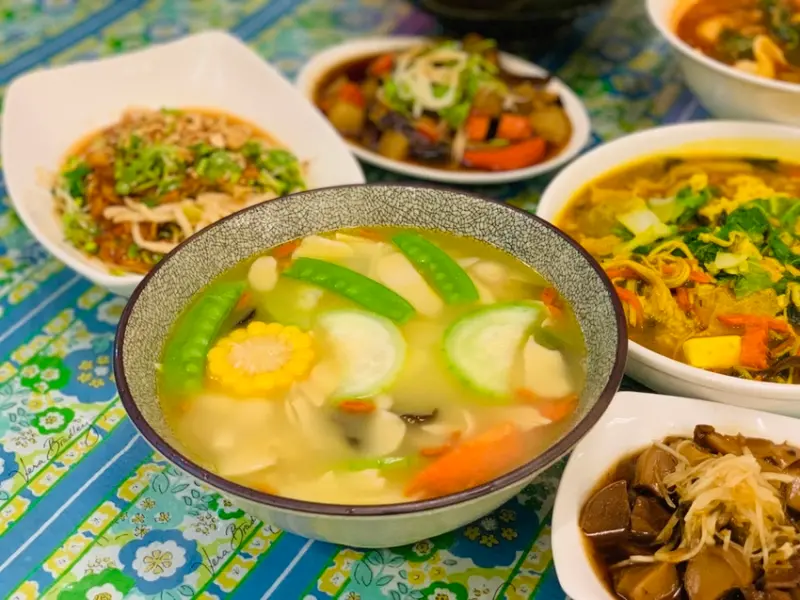 中和素食推薦~隱藏在巷弄中的好滋味"圓德素食"鄰近捷運景安站,一試成主顧的好滋味讓你就此愛上素食料理的好