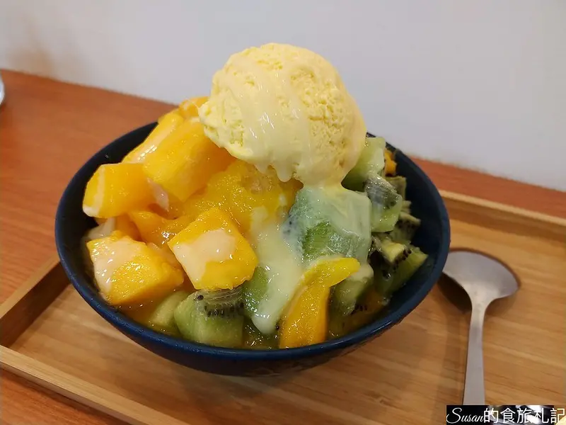 台中冰品|萊點冰店真材實料，奇芒奶剉冰CP值超高 南屯冰品