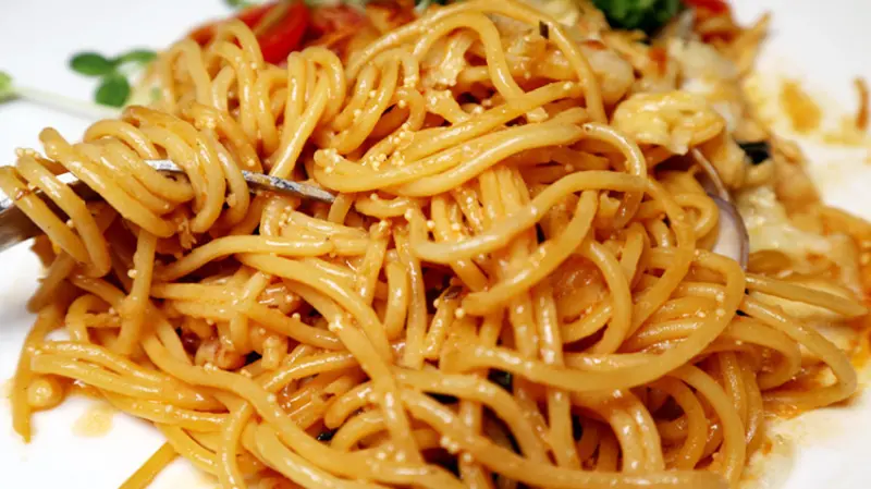 「新莊義大利麵」【好久不見】價位平實，不輸高檔餐廳的優質美味，百元商業午餐，附飲料或湯品，小資族的小確幸！