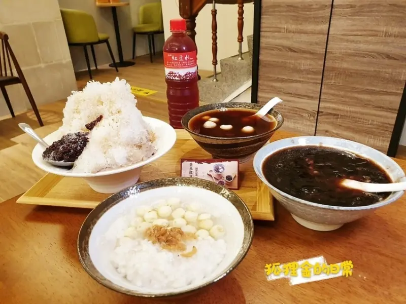 台中西區 │ 南國紅豆湯精誠店 招牌紅豆紫米湯圓 冬天夏天都搶手 還有喝了美美的紅豆水必拜