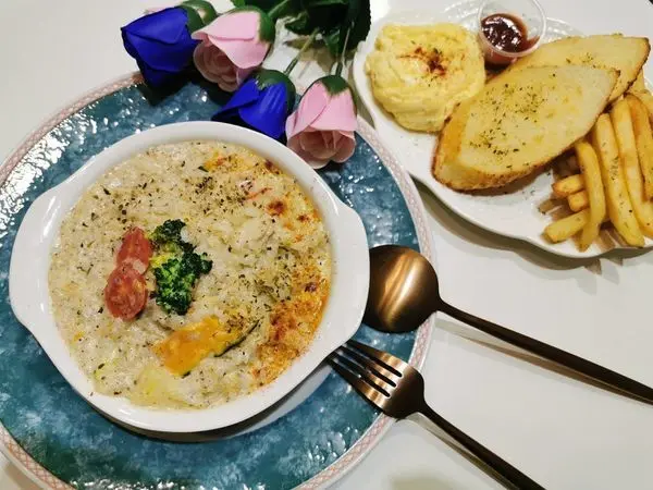 [食記]二訪板橋江子翠捷運周邊美食 Miss Rose Cafe新菜登場 異國風蔬食.輕食健康美味!