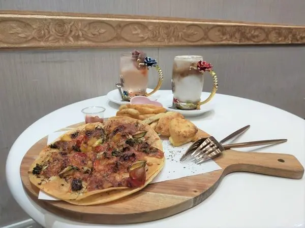 *新北美食*板橋江子翠咖啡廳-優質異國蔬食料理美食推薦"Miss Rose Cafe"