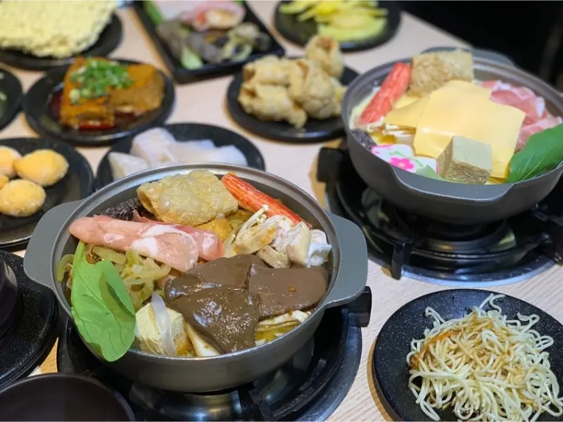 | 高雄美食 |$130就可以吃到飽/豬油拌飯、涼麵、爆米花、冰淇淋、咖啡自助吧吃到飽/億品鍋