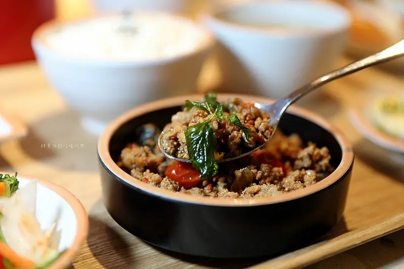 汰汰熱情食堂泰式料理餐盒南京復興站慶城街1號便當外送167