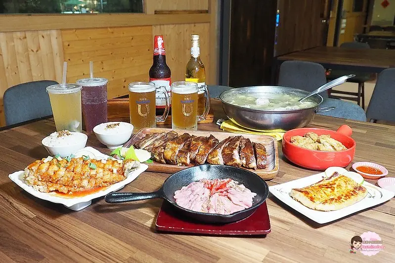 【高雄│鳳山】文。茶園│蒜頭爆炸多、濃香好喝雞湯！生啤酒買一送一│鳳山桶仔雞 文山特區美食 宵夜泡茶聊天推薦！（內有菜單價位）