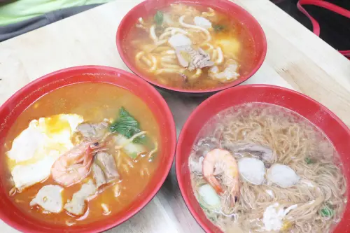 台南平價鍋燒  百年老店鍋燒意麵 鍋燒湯、肉燥飯等多元搭配