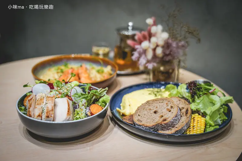午甘單 brunch&cafe | 不簡單的美味 在這裡讓你簡單就嚐到。不限時、提供插座、信義安和早午餐推薦。信義安和站3號出口