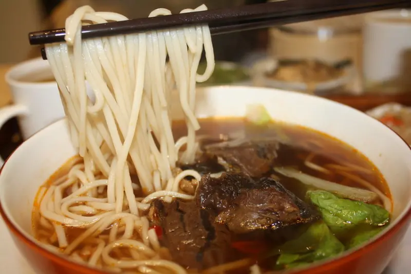 【中山站美食】台北湯品專賣店:長富旅店-小農湯品,多種口味養生雞湯,中山站聚餐好選擇!