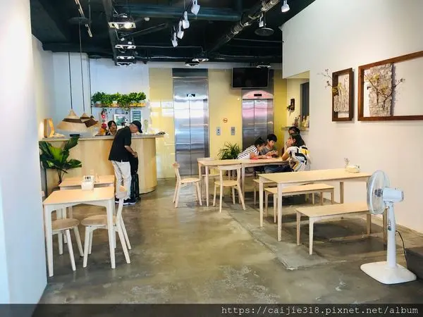 【台北中山站美食】長富旅店~小農湯品~健康、美味純天然熬煮的多種暖心熱湯！樣樣令人垂涎三尺！南台灣引進小農湯品／中山站聚餐／台北湯品專賣／養生雞湯