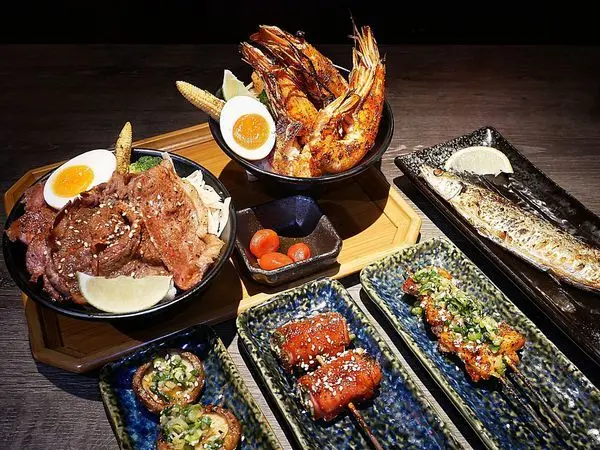 大河屋燒肉丼串燒 - 台北車站美食，超豐盛丼飯搭配各種日式串燒，IG收藏度超高美食看過來