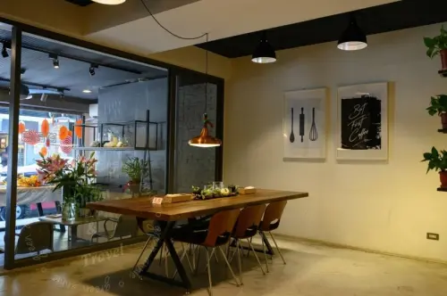 民生社區咖啡廳：富錦街Joe’s Cafe，必吃紅酒燉牛肉和手作甜點，會讓人想一再回訪的好店 @吳大妮。Annie