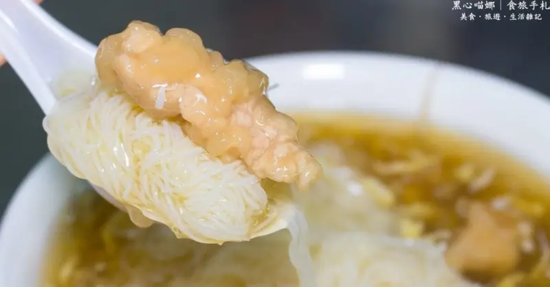 高雄左營︱小寶米粉焿　古城牆邊碗公盛裝的米粉焿，傳承七十餘年的古早味！！