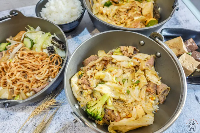 台南永康 會讓人吃了上癮的辣乾鍋，獨特的中藥香與花椒香氣，辣香十足，有三種口味可選擇，也有跟Foodpanda合作喔！