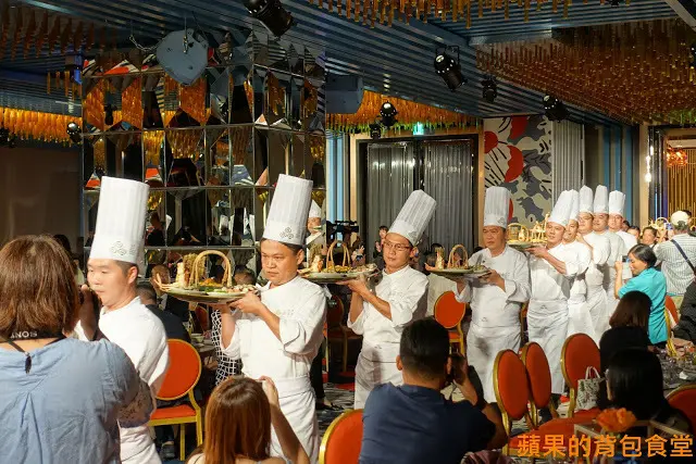 [食記 婚禮] 新竹東區 - 晶宴御豐館 全新玩婚主義 食材高級新鮮 菜色多樣美味 新竹喜宴 公司聚餐 尾牙新選擇 婚宴婚禮
