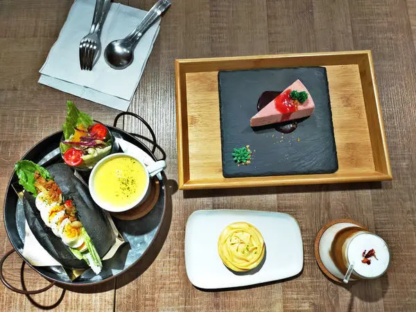 台北捷運中山站美食"漫拾"/不限時咖啡廳/唯美夢幻午茶甜點/手工現做好吃甜點推薦!!