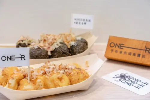 高雄苓雅｜ONE-R 章魚燒-餐車走到店面，不變的依舊是那職人精神