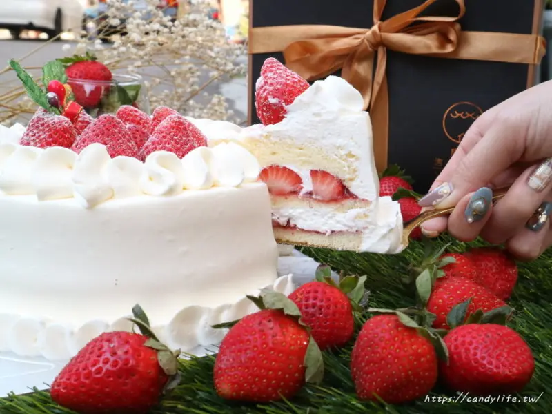 台中瘋搶的隱藏版草莓生乳蛋糕在這裡，沒預訂吃不到！
