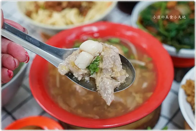 王爺魚翅肉羹║傳統古早味早午餐，只要銅板價，滿滿都是料，在地達人推薦的話題美食！