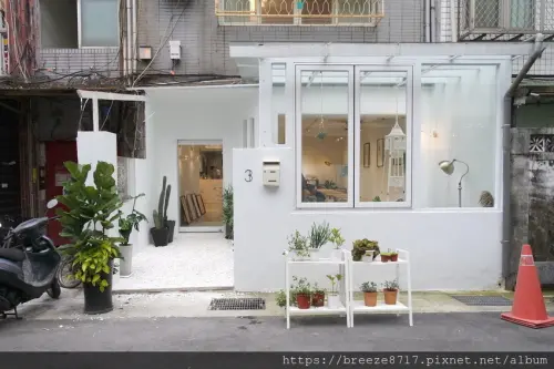 become | 在白色系明亮光透感空間彈性蔬食【台北市】