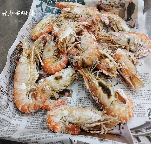 釣蝦趣 #1 ︱誰說釣蝦一定要去外雙溪，在地人都愛在這裡釣「光華 釣蝦場」︱泰國蝦 公蝦、公母綜合蝦池 ︱消遣娛樂好所在