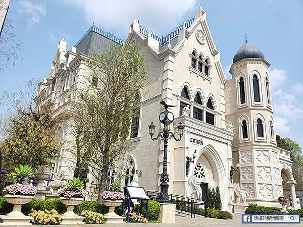 南投埔里景點【妮娜巧克力夢想城堡】歐洲花園城堡伴隨巧克力香/歐洲中世紀服飾穿搭拍照/巧克力DIY體驗/世界金牌巧克力推薦