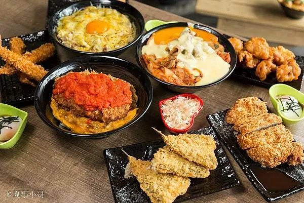 桃園藝文特區美食-新丼-桃園中正店，各式創意丼飯美味供應中！煉獄厚切豬排丼跟火山熔岩起司丼飯你選哪一碗？（邀約）