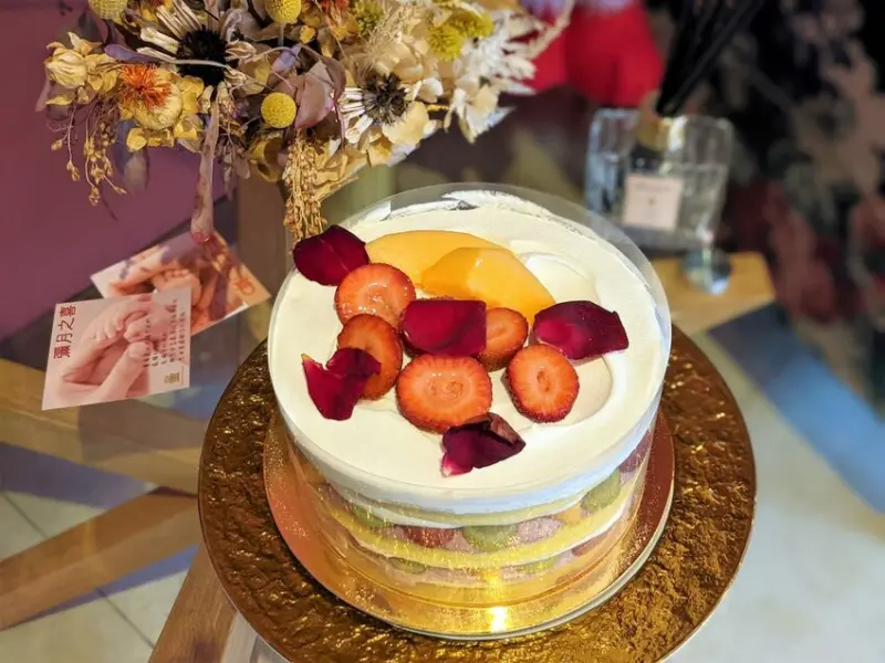 東京巴黎甜點｜母親節蛋糕預購優惠登場！長輩都愛的6吋蛋糕！明星彌月蛋糕指定款鎮店之寶！台北甜點推薦、彌月蛋糕推薦、台北下午茶推薦、台北宅配推薦、中山甜點推薦