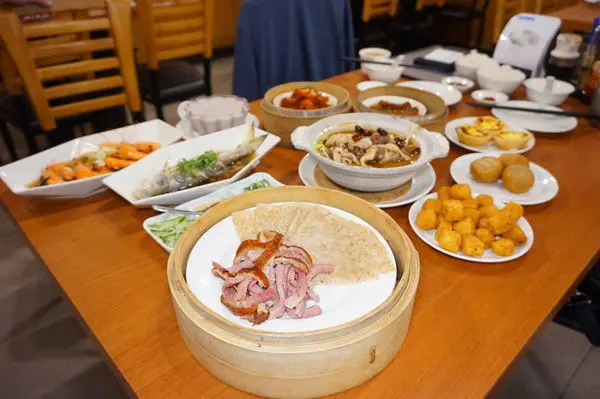 [高雄美食] 兩人都可以吃多樣料理的平價港式飲茶-好正點 自由店/ 高雄港式飲茶推薦/ 巨蛋餐廳推薦