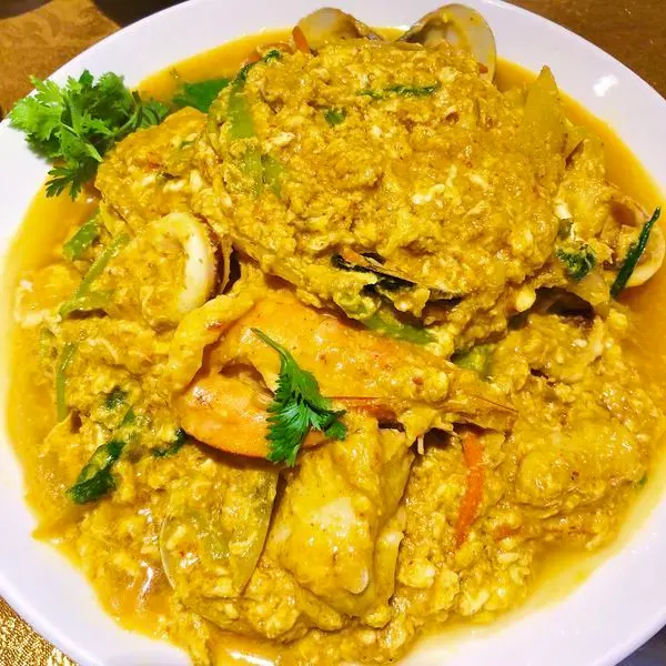 [台北泰式]內湖港墘站「泰鄉食坊」大份量高cp的家庭式泰國料理/商業午餐超划算/黃金咖哩濃醇/香香酥檸檬魚酥脆又開胃/附菜單