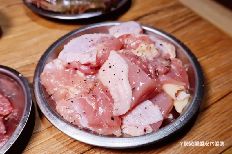 新竹燒肉大神燒肉夜食，大口吃厚切冷藏肉！無低消不限時不收服務費，下班吃宵夜小酌好地方！ - ㄚ綾綾單眼皮大眼睛