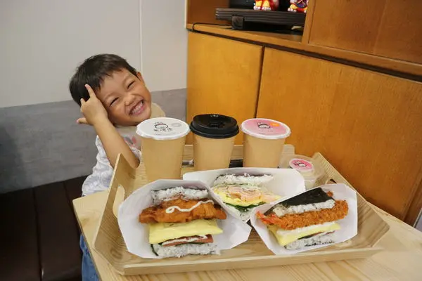 。新竹食記。米咕家 日式飯糰．早餐就吃用優良台東米手作的沖繩飯糰