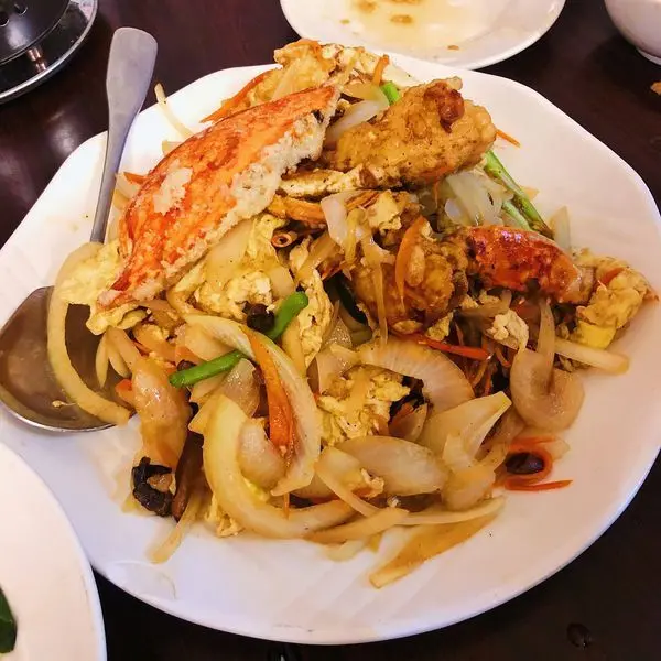 [台北海鮮]天母石牌站「大發生猛海鮮餐廳」東西實惠品項多到數不清/多道料理只要100元/獨家特色料理/服務貼心餐點可調口味/附菜單