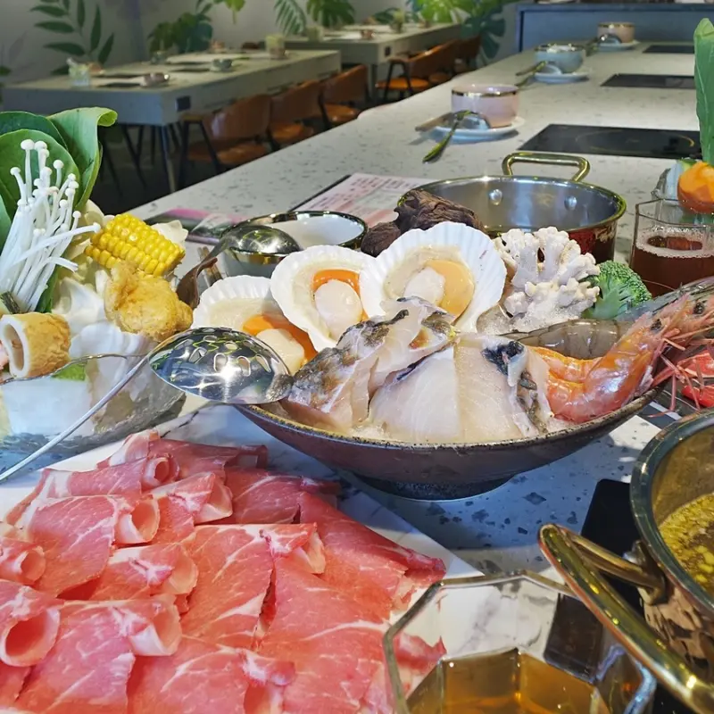 【好食分享】新竹全新開幕小火鍋推薦,湯頭濃郁松露雞湯鍋底,鍋工館火鍋專門店,文內附菜單