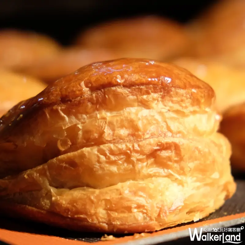 日本甜點控也瘋狂！單月狂賣25萬顆「RAPL澎派令果」正式進軍信義區，超驚人「144層酥脆派皮」顛覆你的想像。