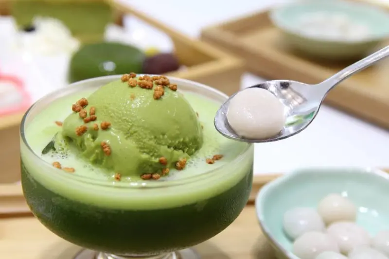 辻利茶舖 信義微風，就想這樣吃抹茶 : 日本辻利抹茶，佐上台灣桂冠小湯圓。台北抹茶/冰品/京都宇治抹茶【男子的日常生活】