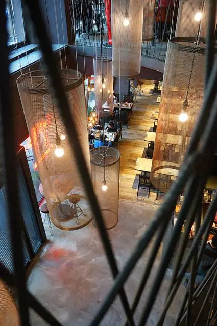 台中美食~阿官國際餐飲集團又一新作平價義式料理 YY Lite(Yuan Ye Lite)市政店 部份飲料可以無限續杯唷!