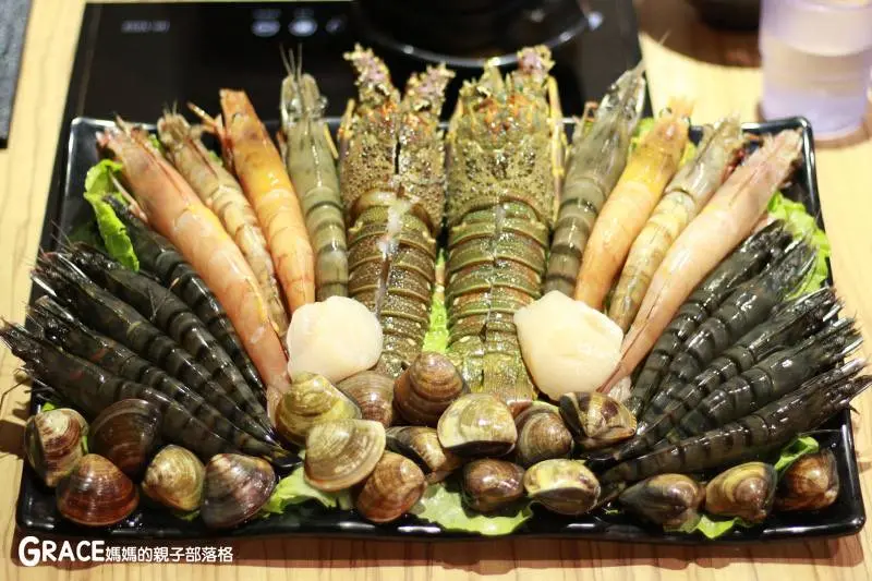 金鍋盃小火鍋（板橋店） /美食窩客 Grace媽媽 提供