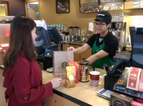 星巴克「X'MAS Shopping Party」耶誕購物派對，指定商品可享85折！