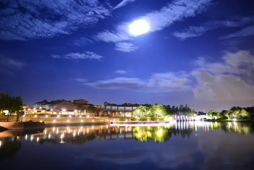 歡慶童玩節20週年！夜遊傳統藝術中心免門票！光雕、雜技秀絢麗登場！