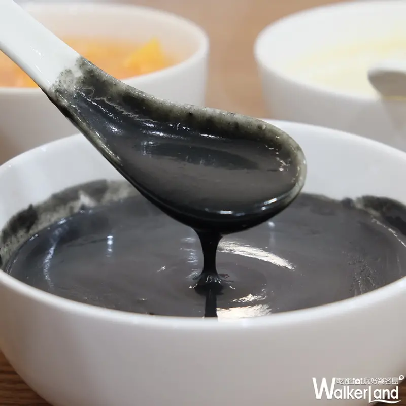 甜點控快搶頭香！香港米其林「佳佳甜品」插旗信義區，百元有找限量「超濃芝麻糊」保證讓你吃到停不下來。