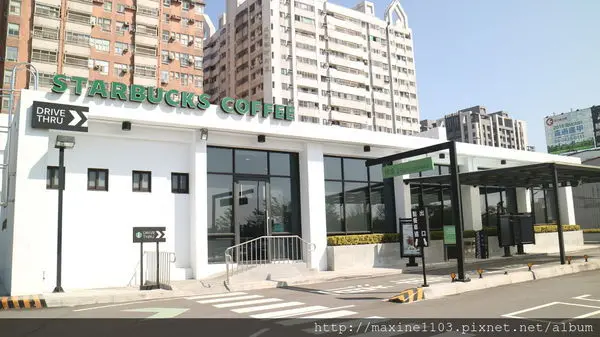 星巴克特色門市「星巴克咖啡 Starbucks Coffee (中清店)」 /美食窩客  小可姊姊 提供