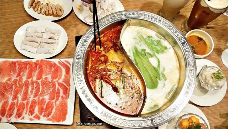 饅頭弟 曾在 川老爺麻辣鍋