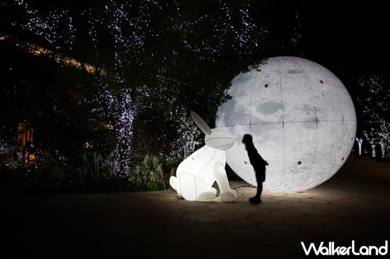 台北萬豪「尋味秋蟹」、「萬兔MOON遊」秋季限定，4米巨型月球、800公克肥美大沙公。